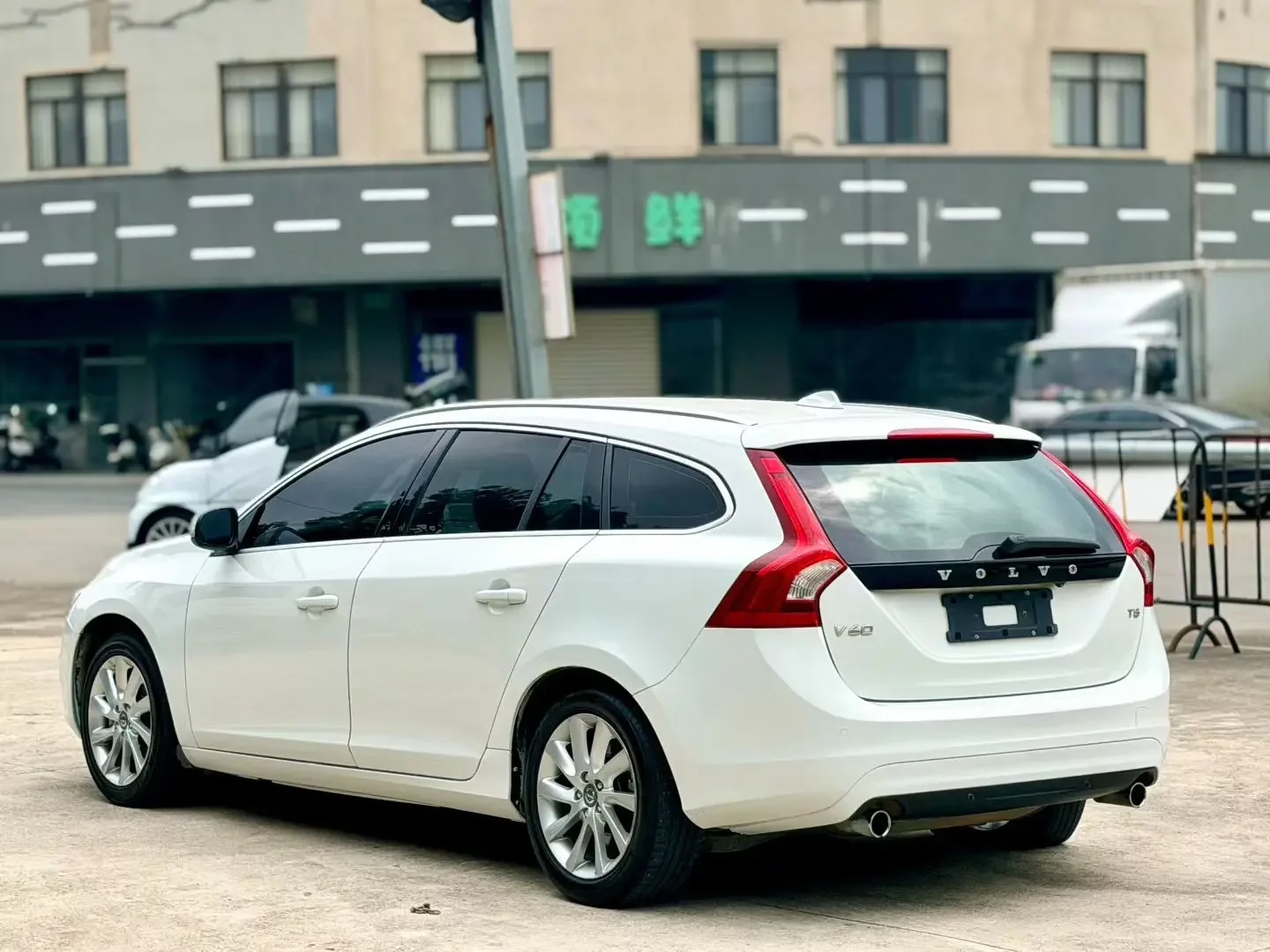 Volvo V60