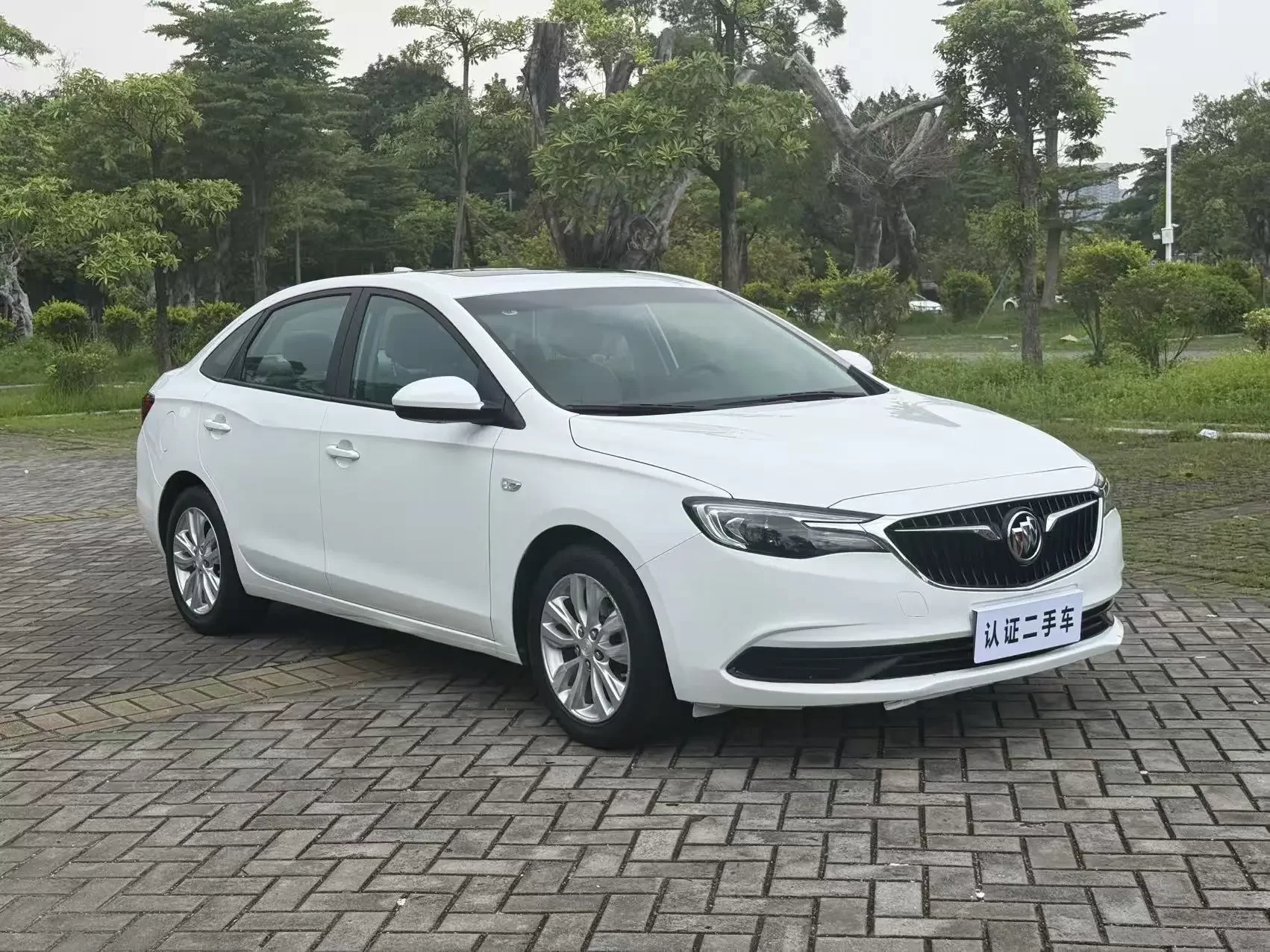 Buick Yinglang