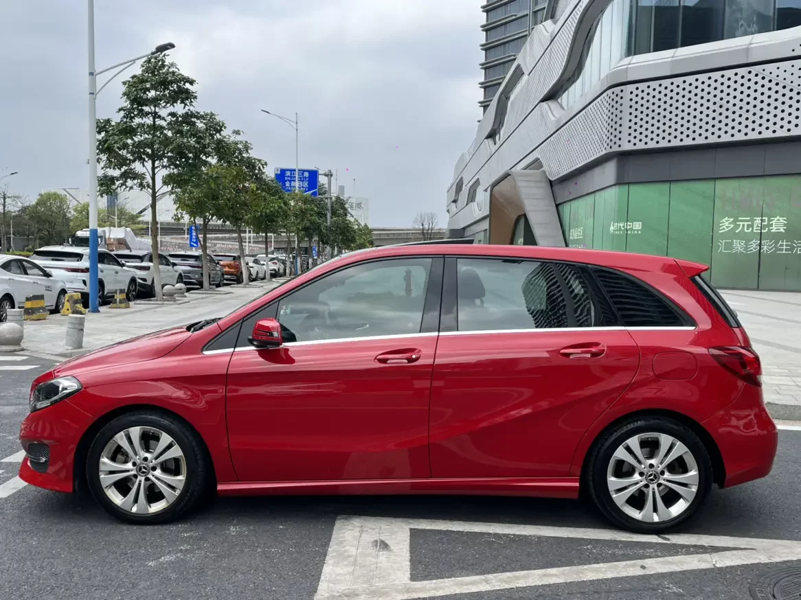 Mercedes-Benz B Class