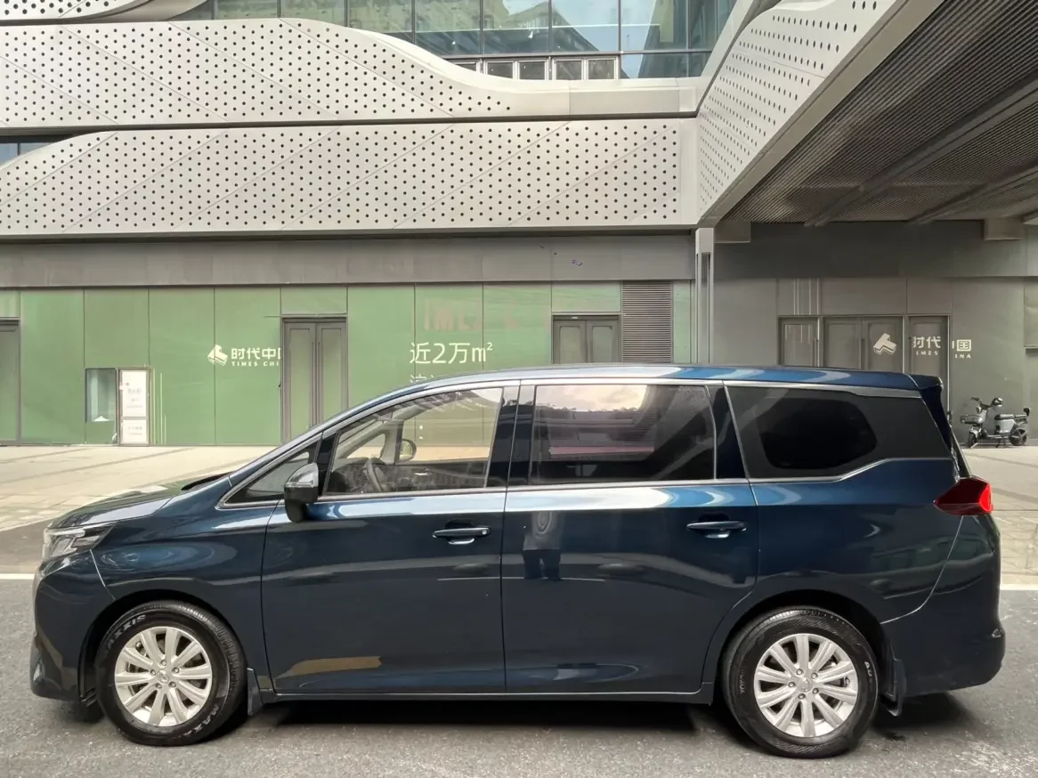 GAC Trumpchi M6