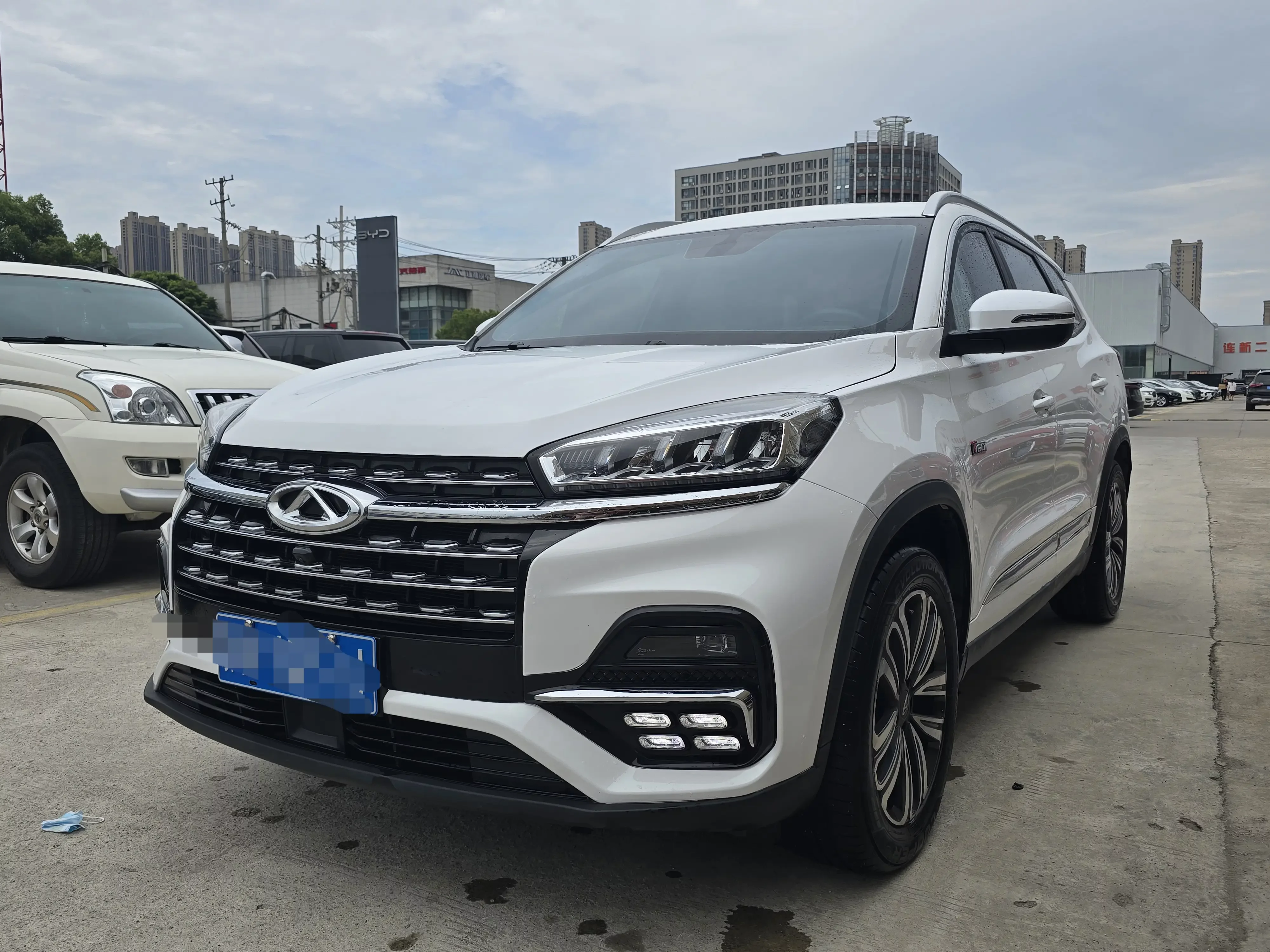 Chery Tiggo 8