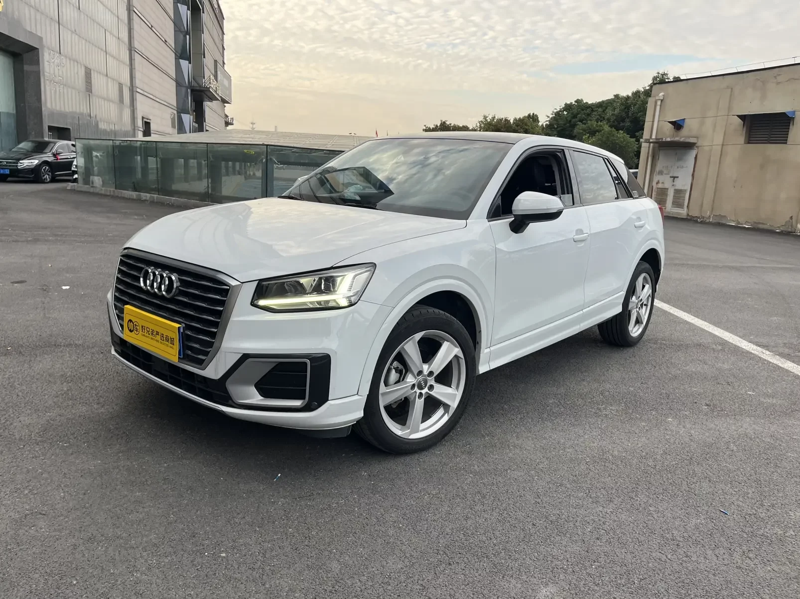 Audi Q2L