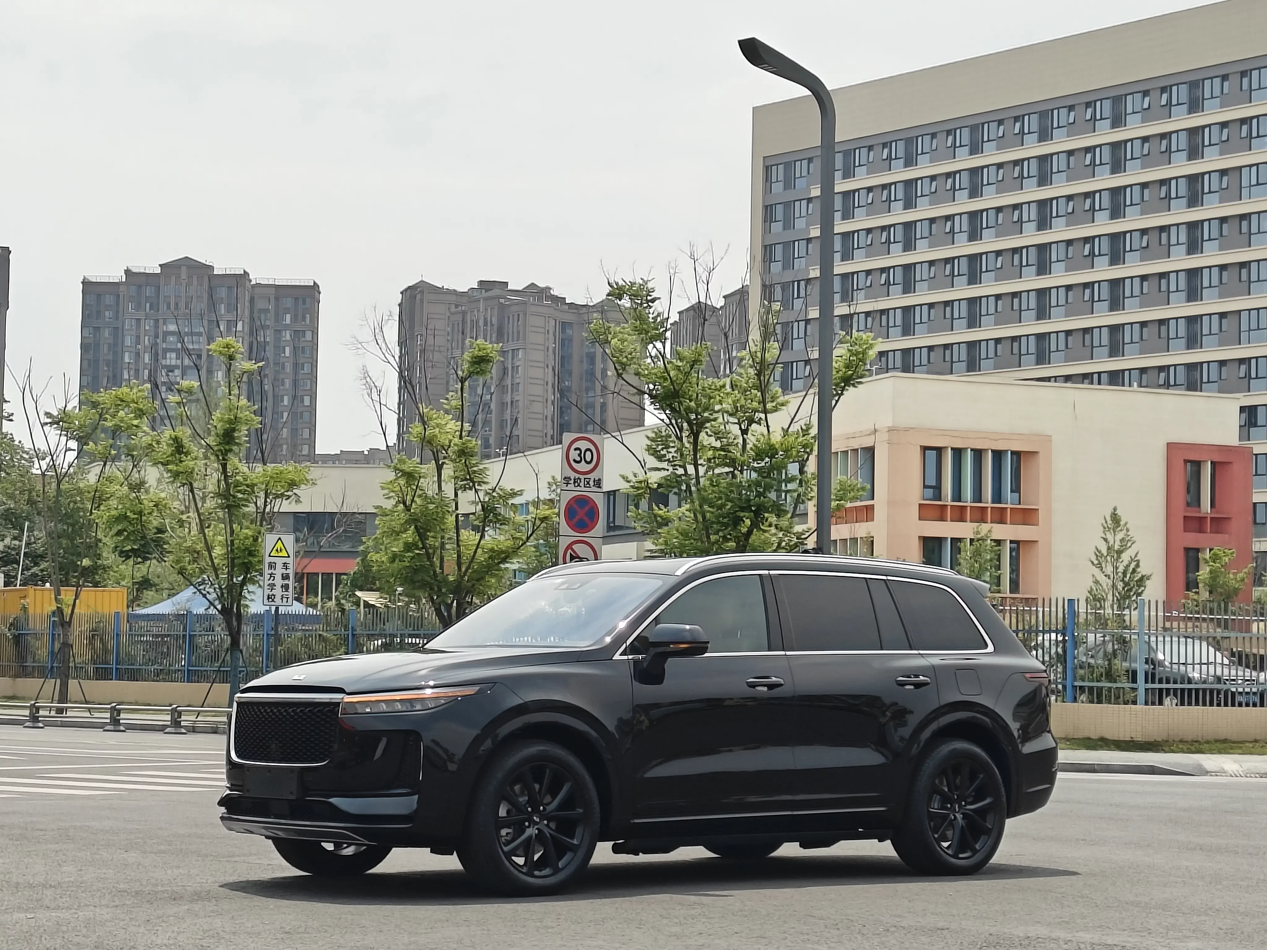 Li ONE (Ideal ONE)  из Китая