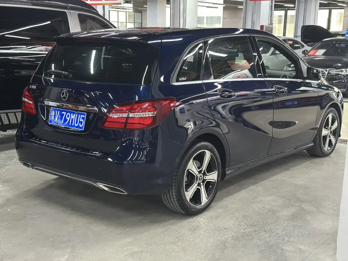 Mercedes-Benz B Class