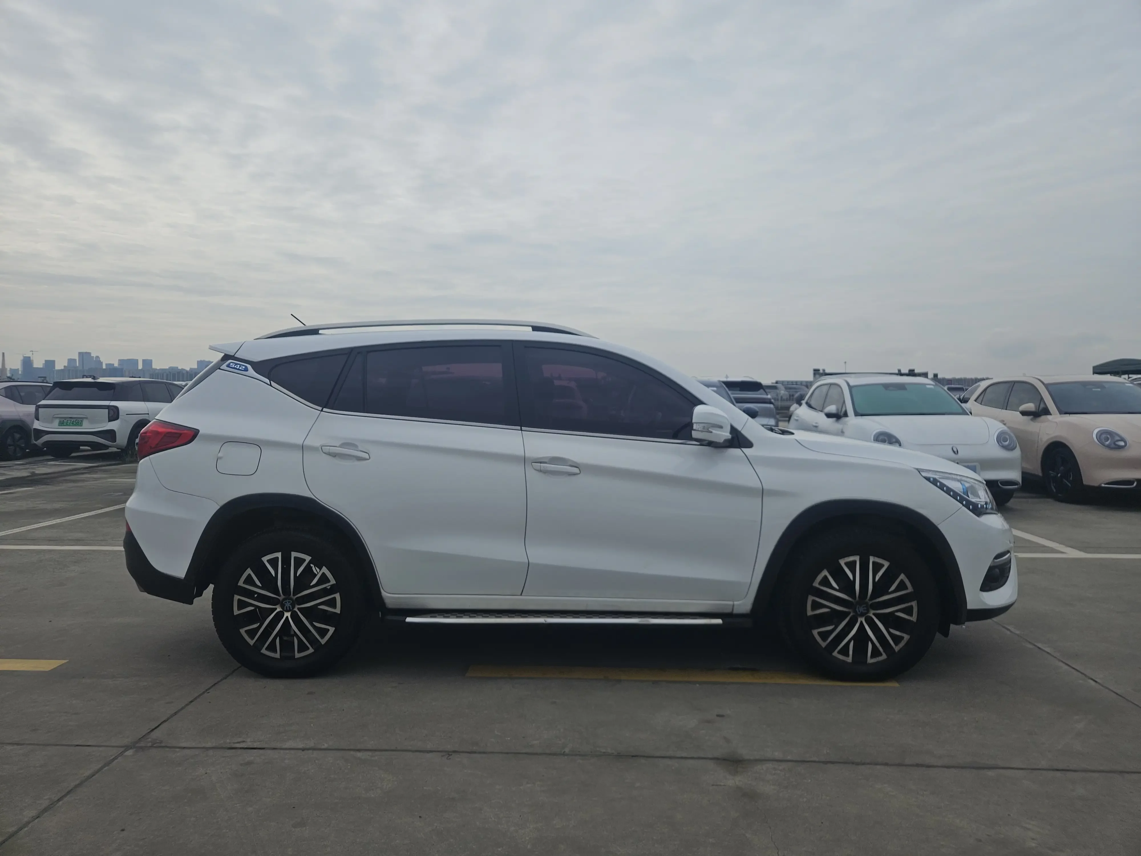 BYD Song DM