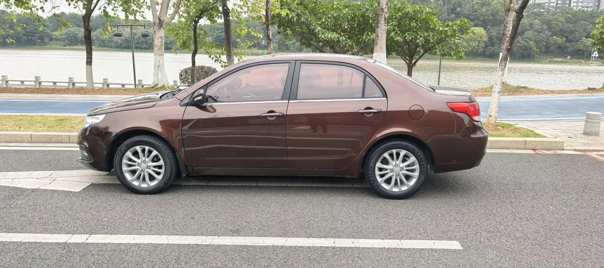 Geely Vision