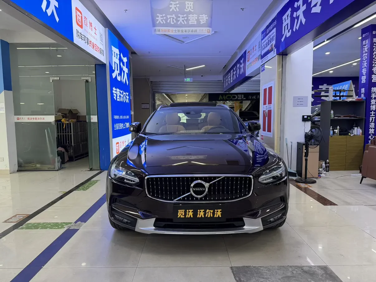 Volvo V90