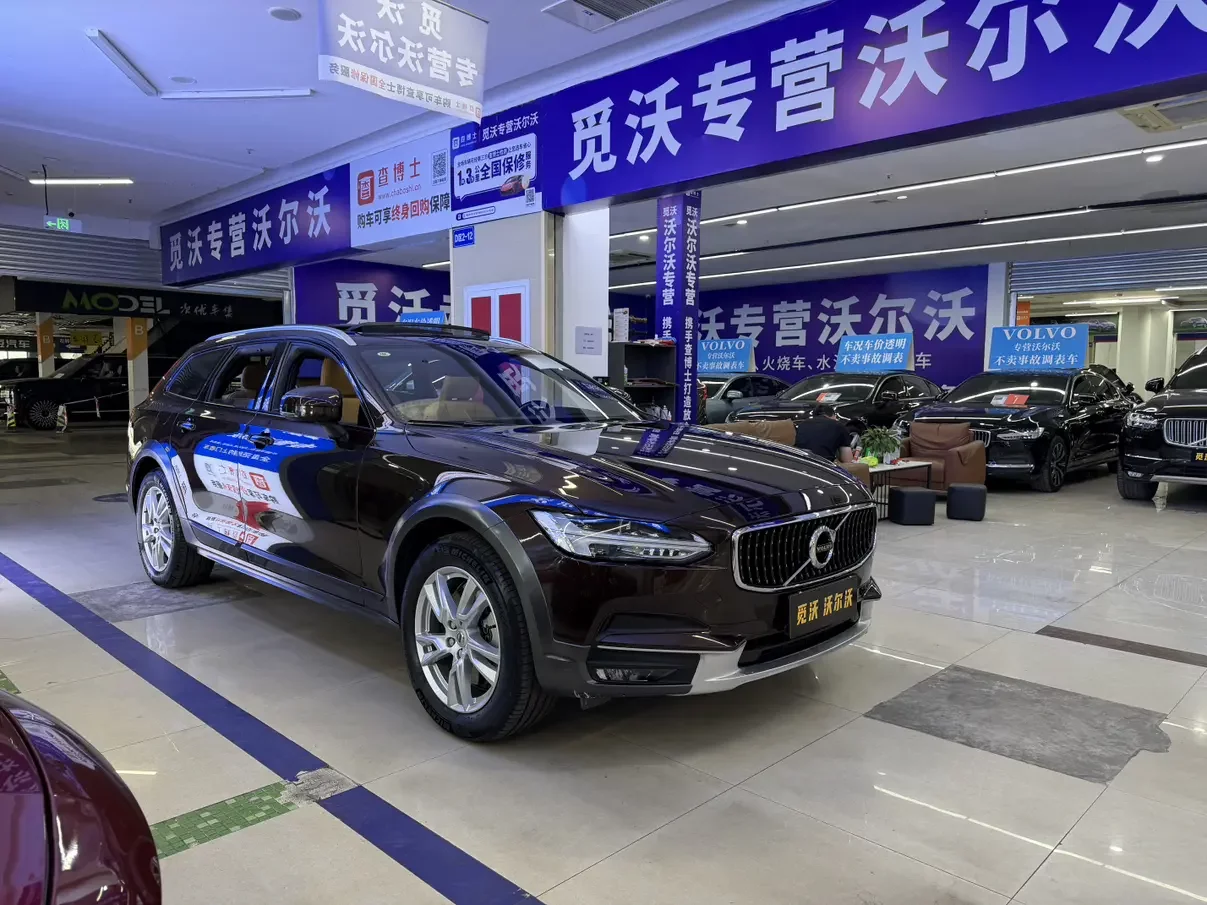 Volvo V90