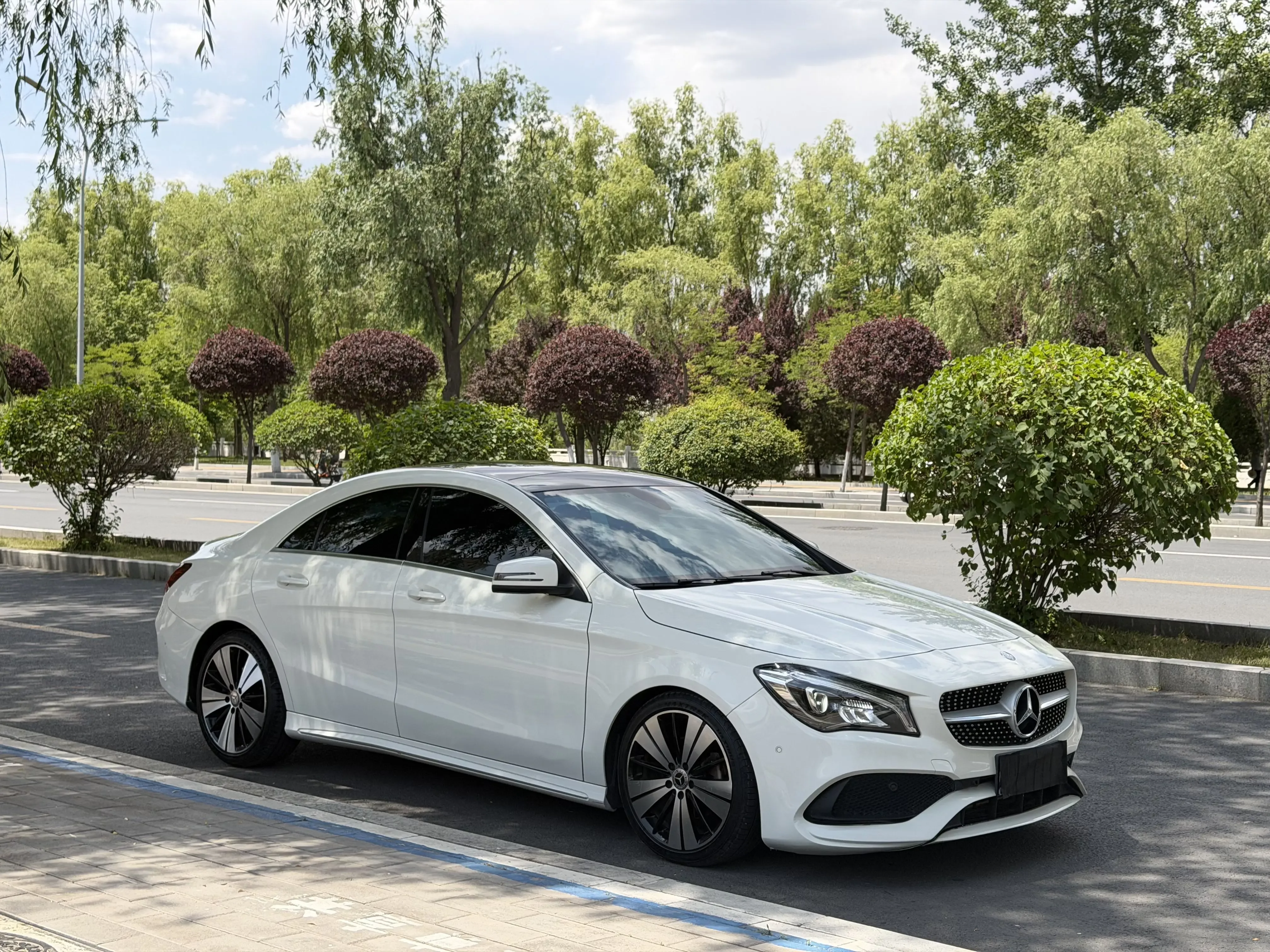 Mercedes-Benz CLA (Imported)