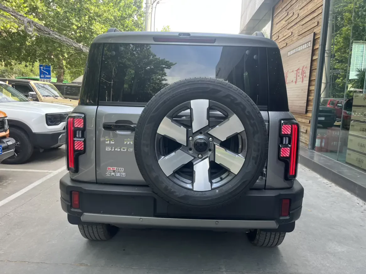 BAIC Beijing Off-road BJ40 Extended Range