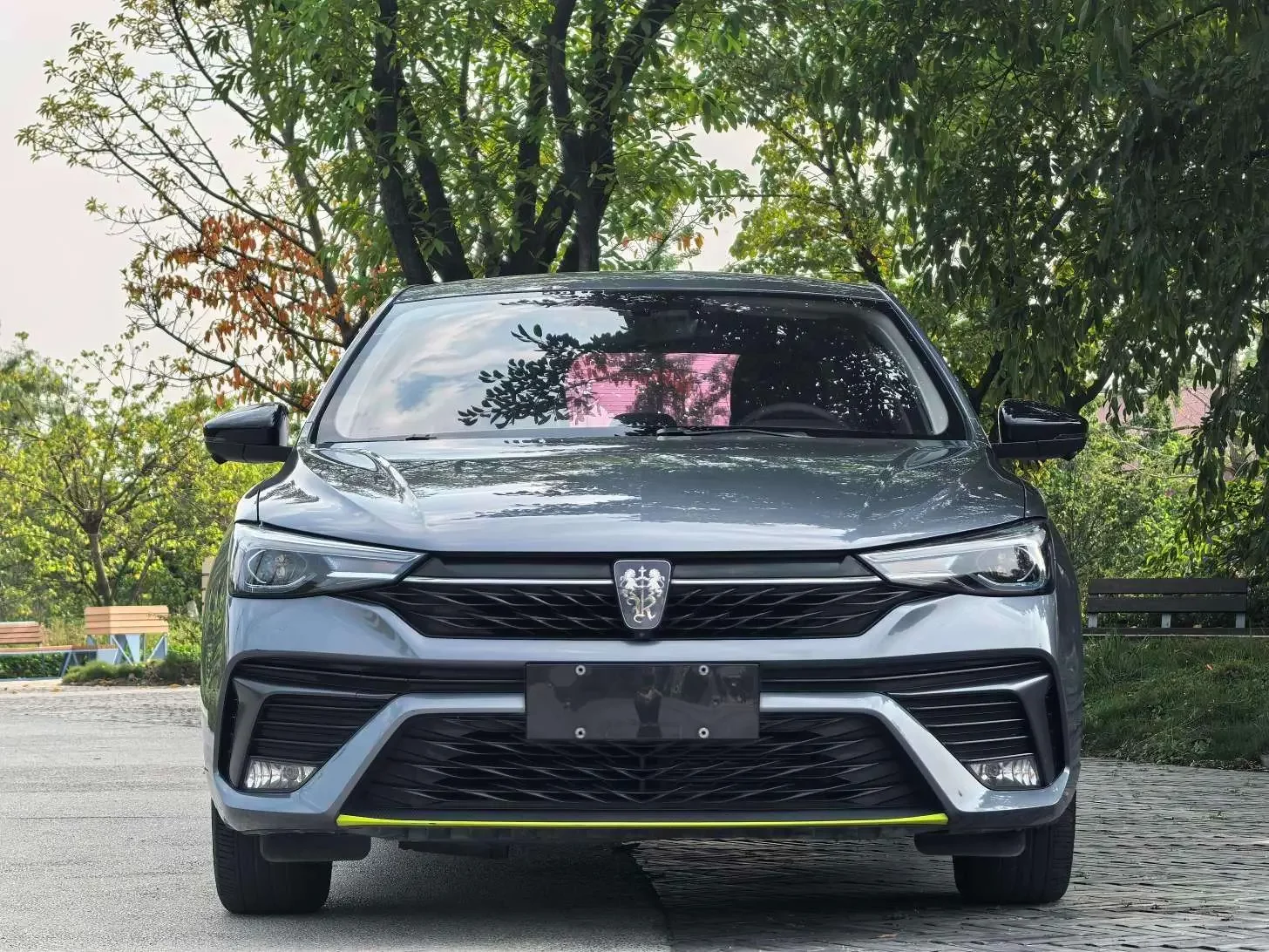 Roewe i5