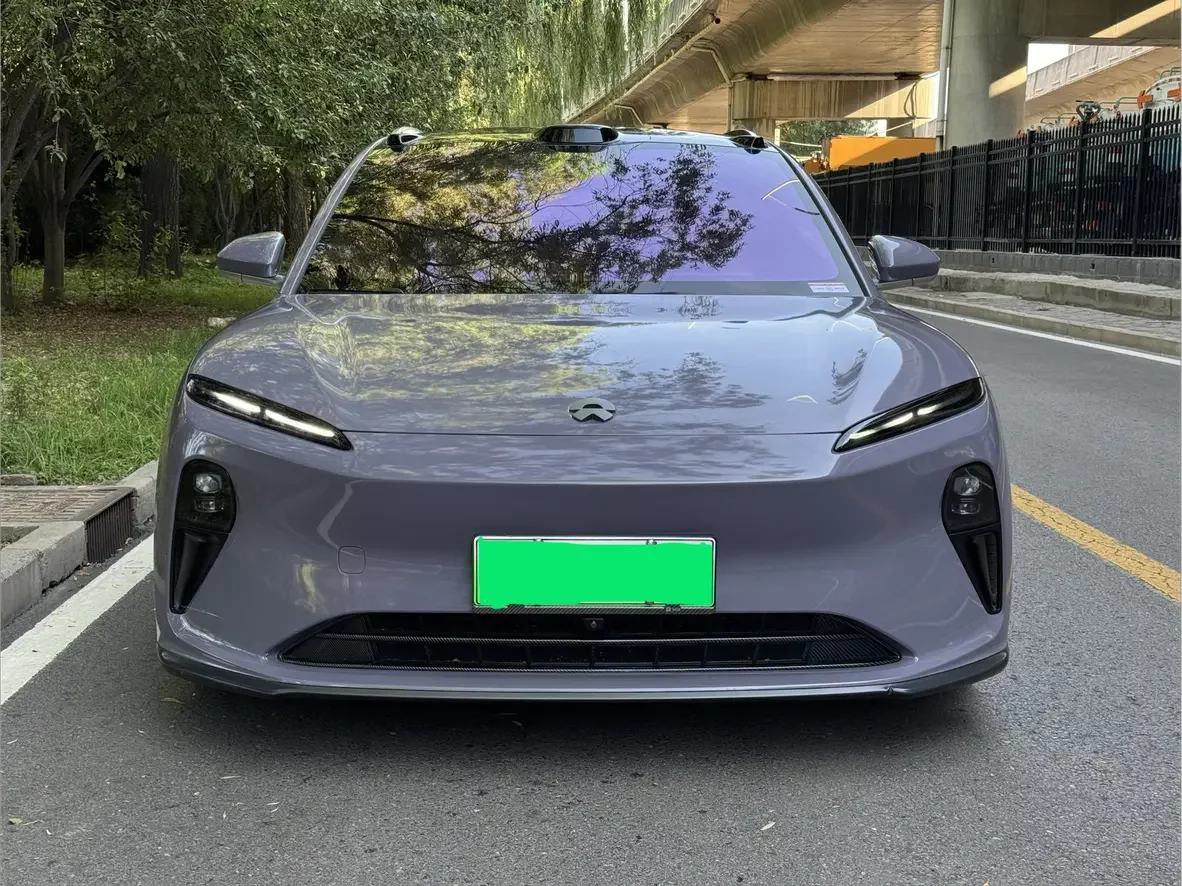 NIO ET5T  из Китая