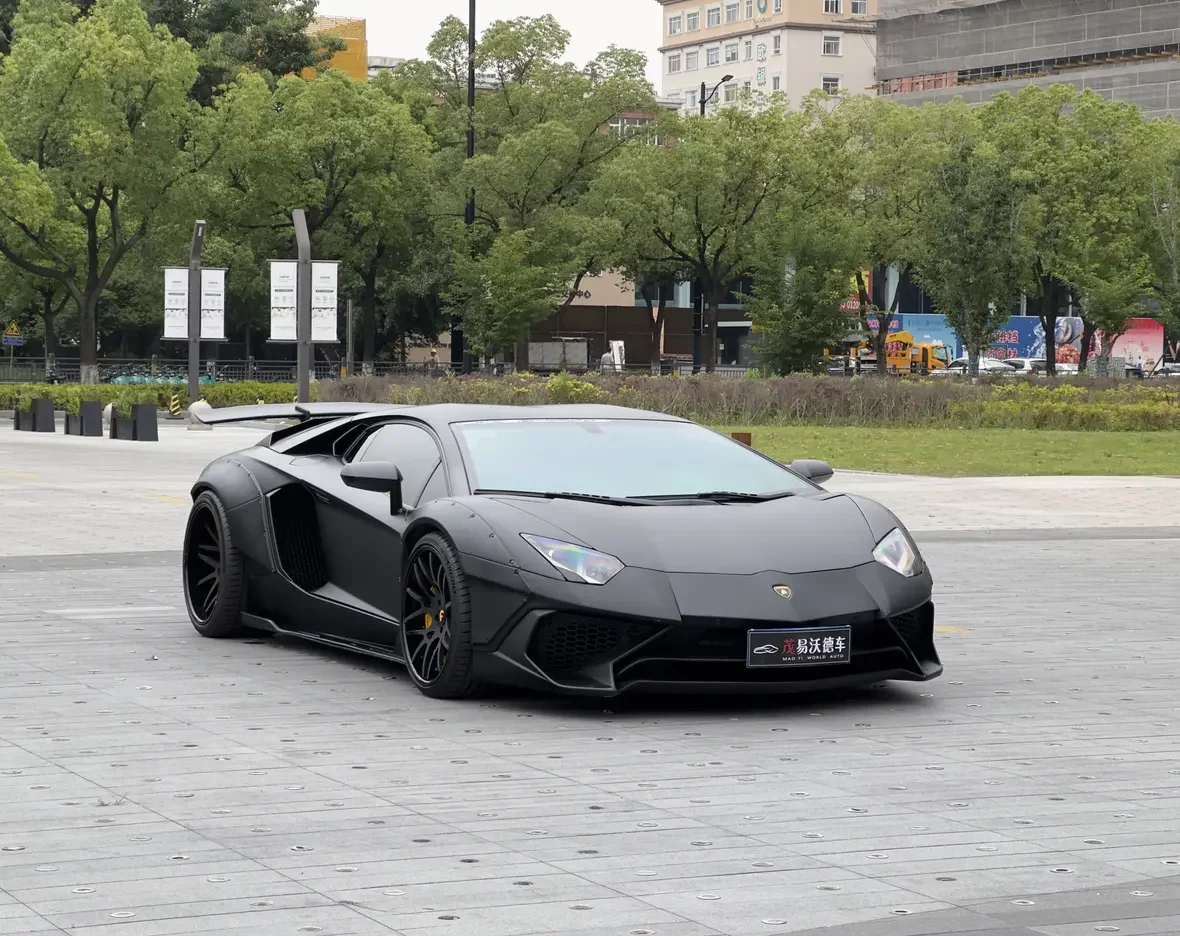 Lamborghini Aventador