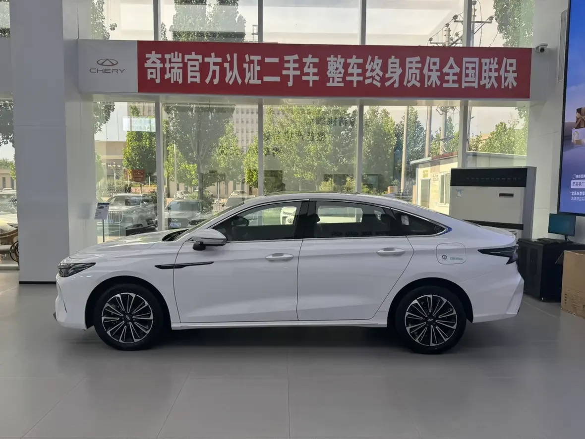 Chery Fengyun A8