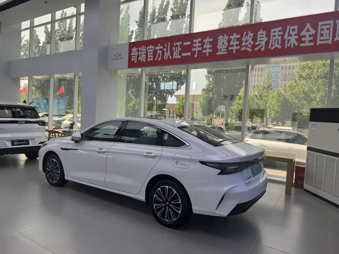 Chery Fengyun A8