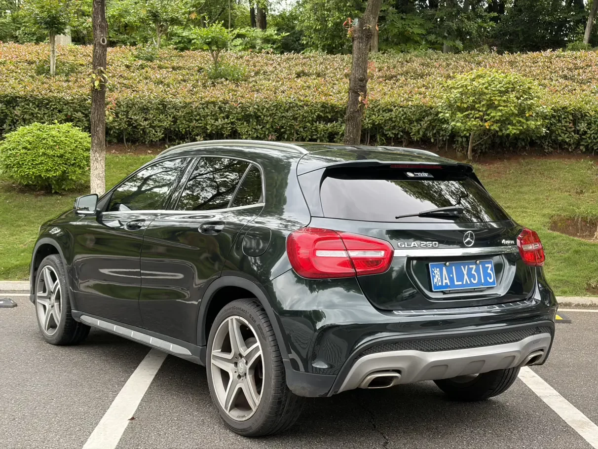 Mercedes-Benz GLA