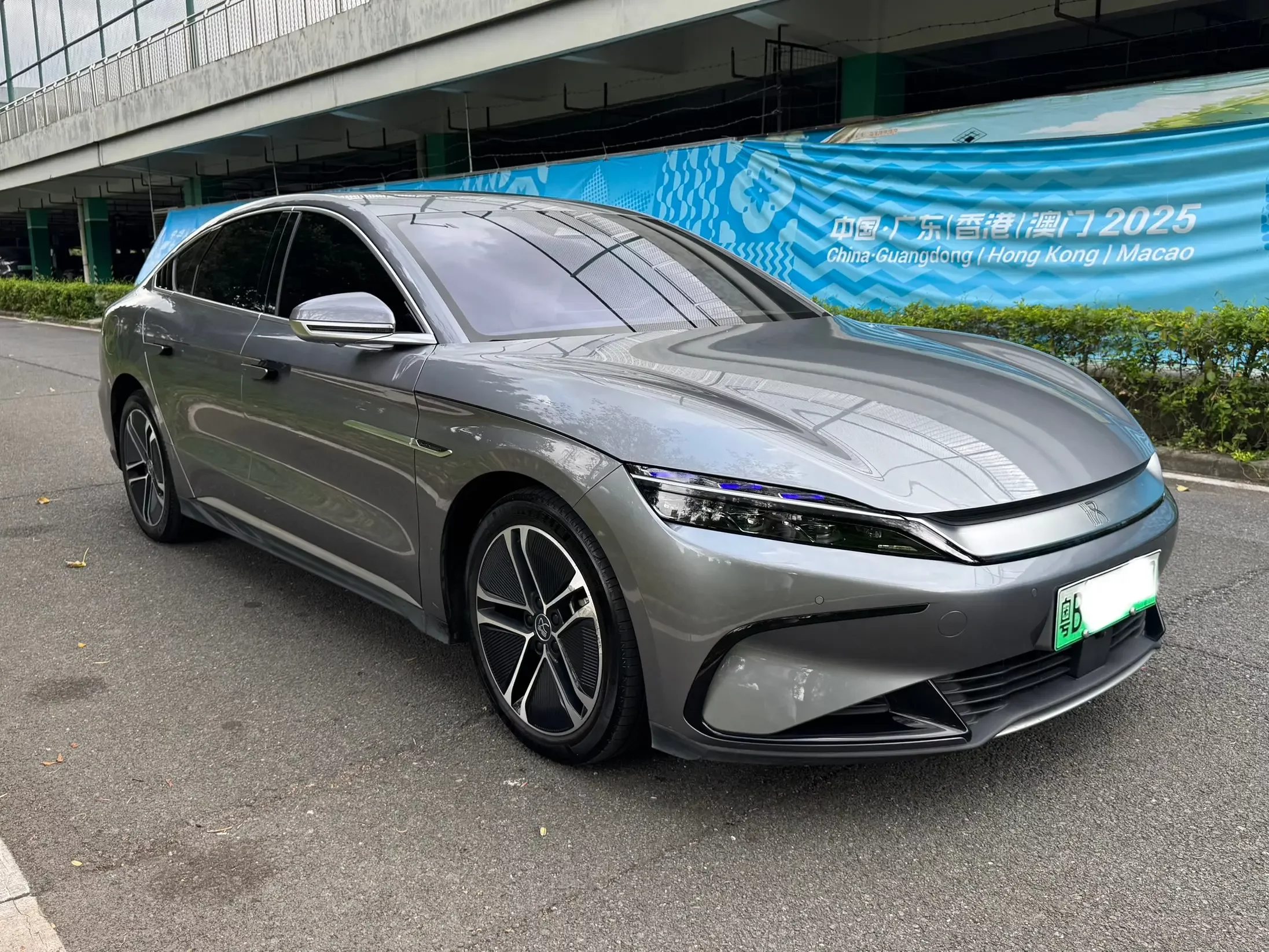 BYD Han EV