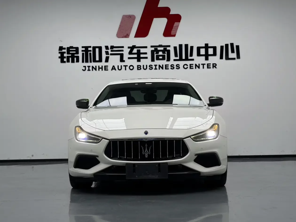 Maserati Ghibli