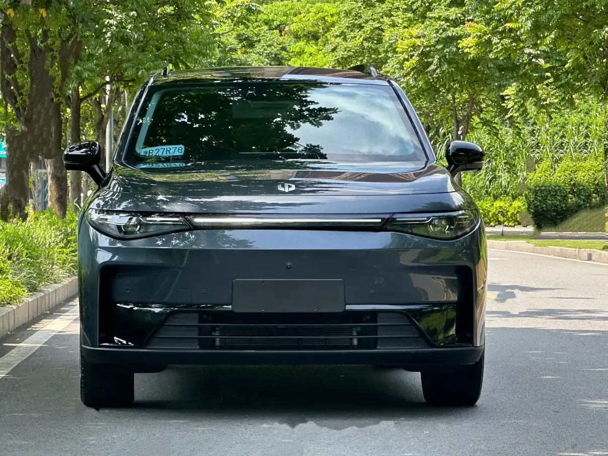 Leapmotor C16