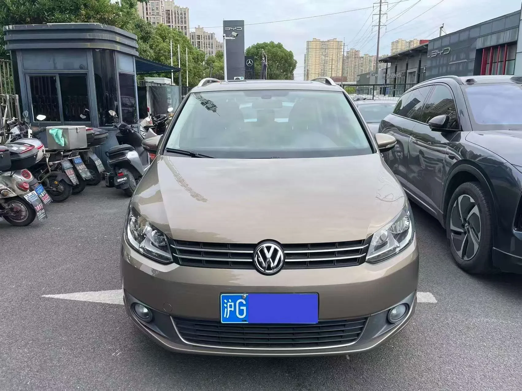 Volkswagen Touran  из Китая