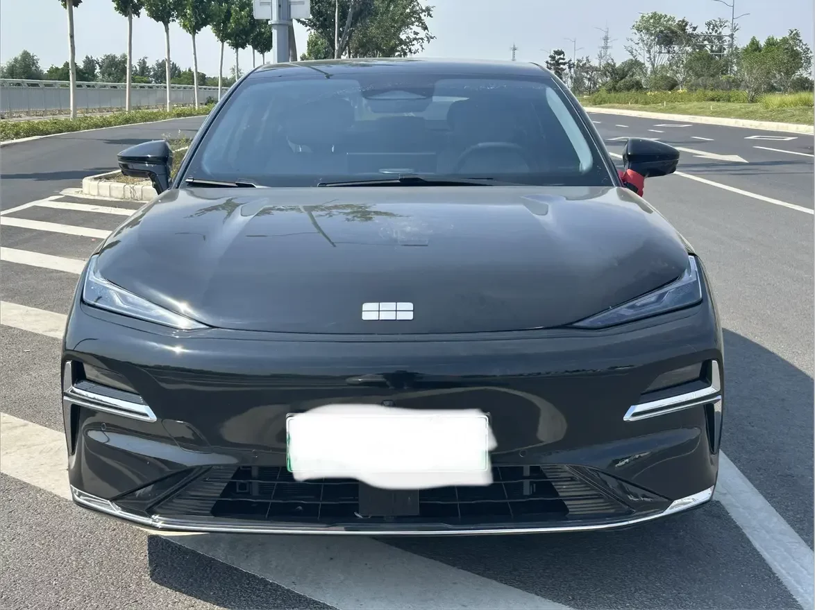Geely Galaxy Star 8 PHEV