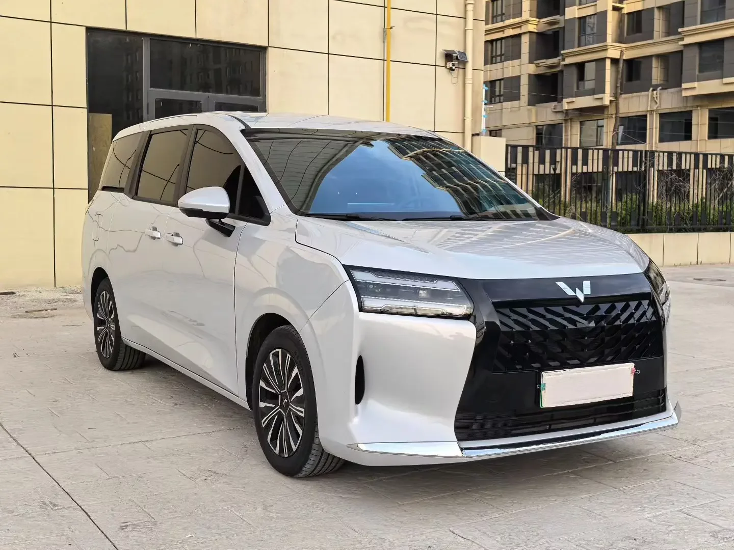 Wuling Starlight 730 PHEV
