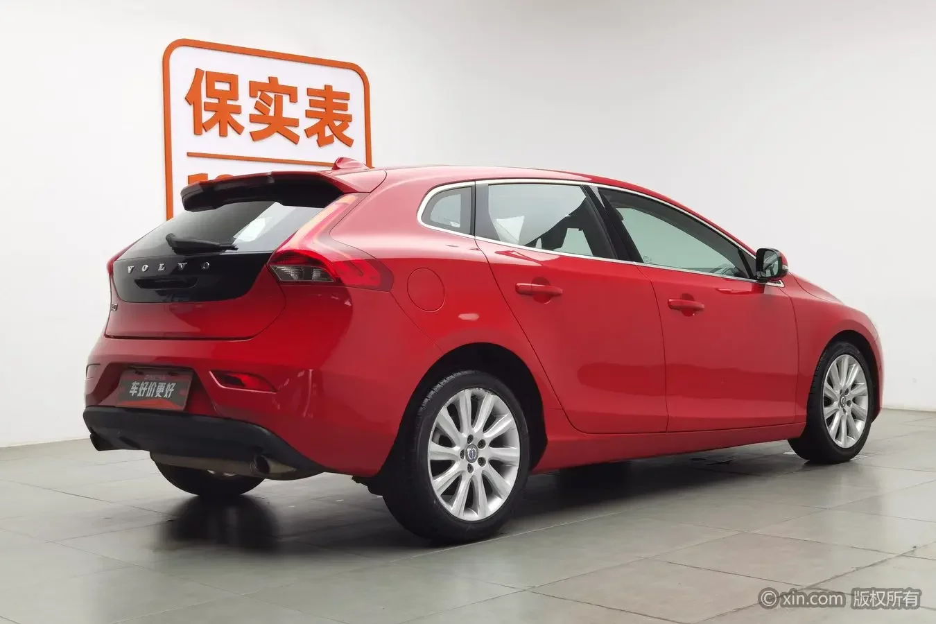 Volvo V40