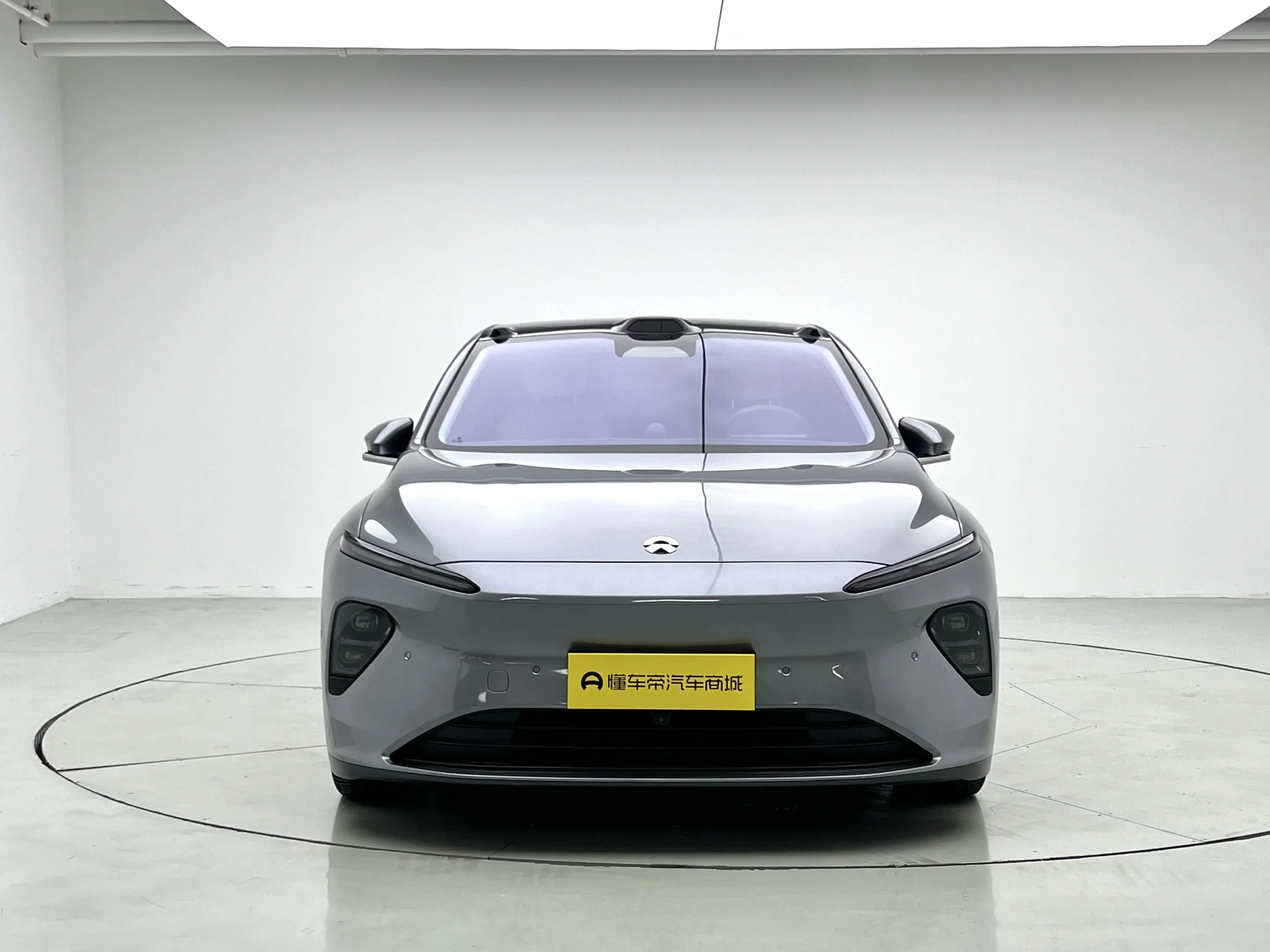 NIO ET7