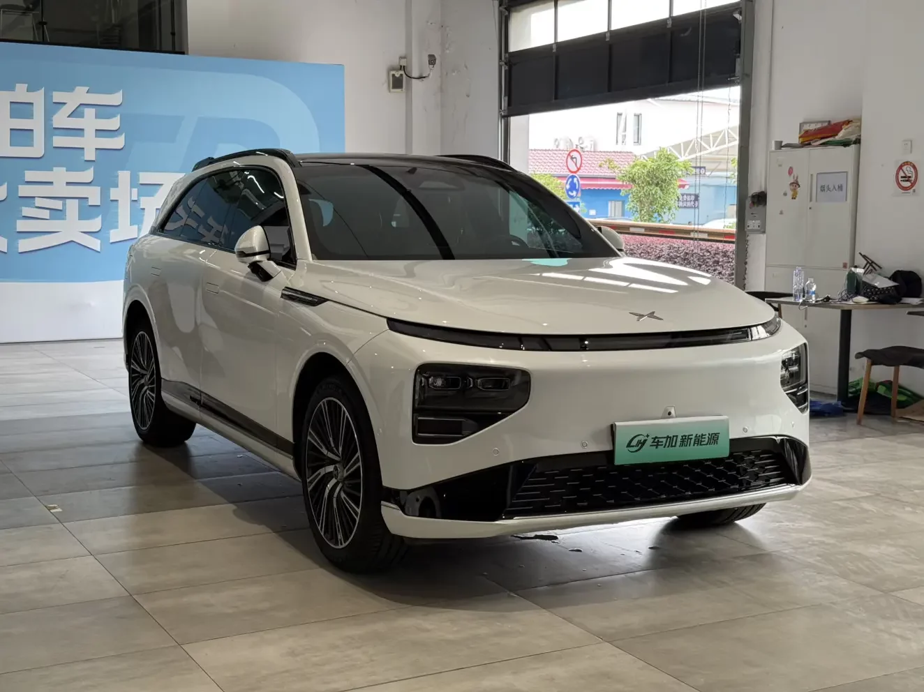 Xpeng G9