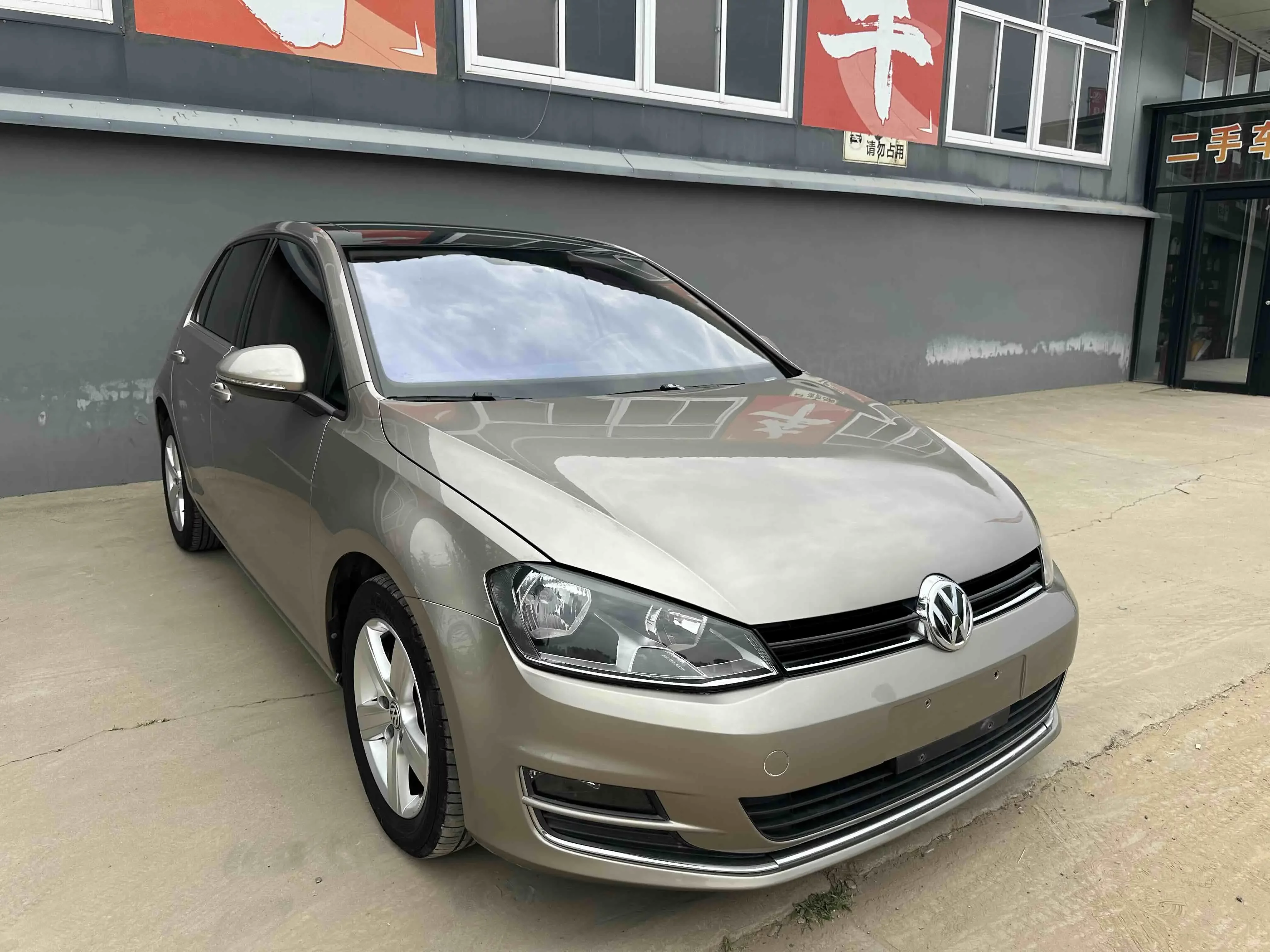 Volkswagen golf