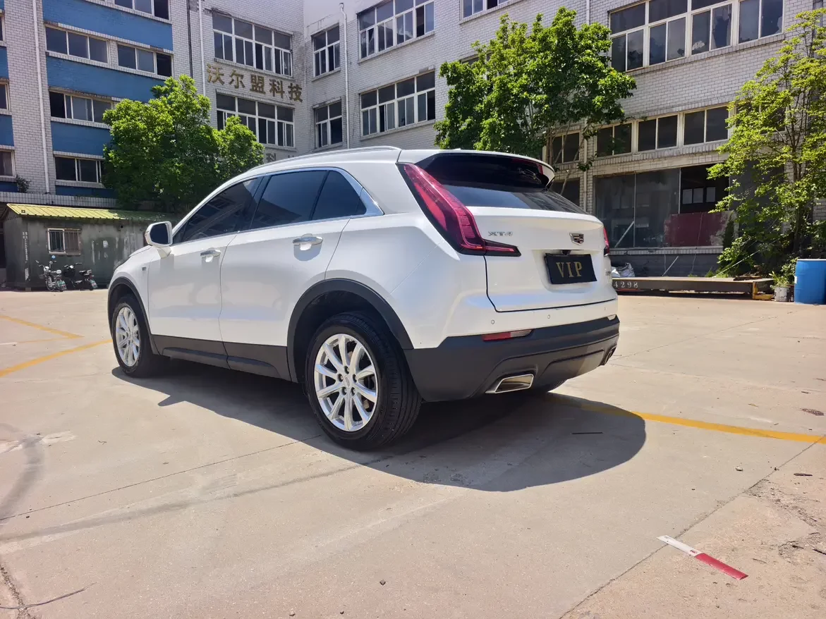 Cadillac XT4