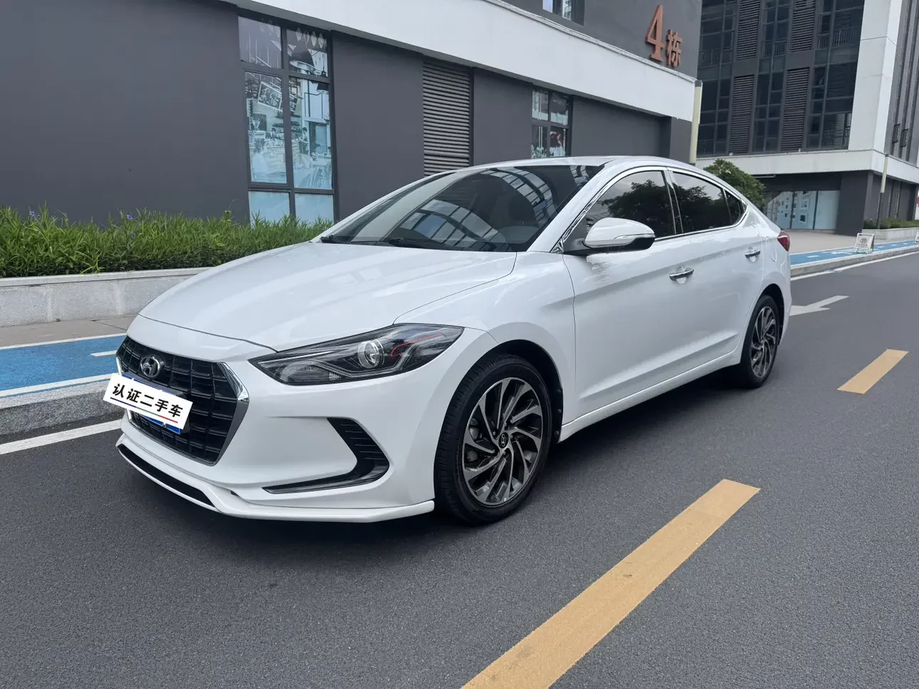 Hyundai lead