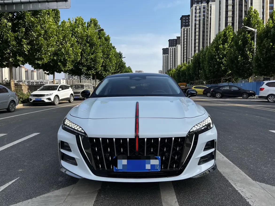 Hongqi H6