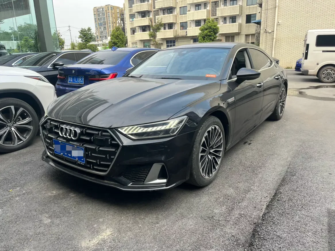 Audi A7L