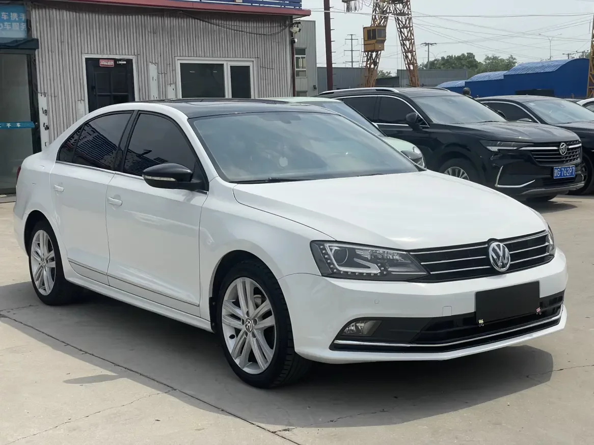 Volkswagen Sagitar