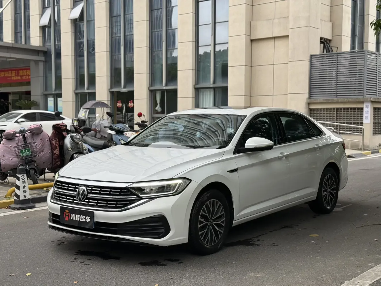 Volkswagen Sagitar