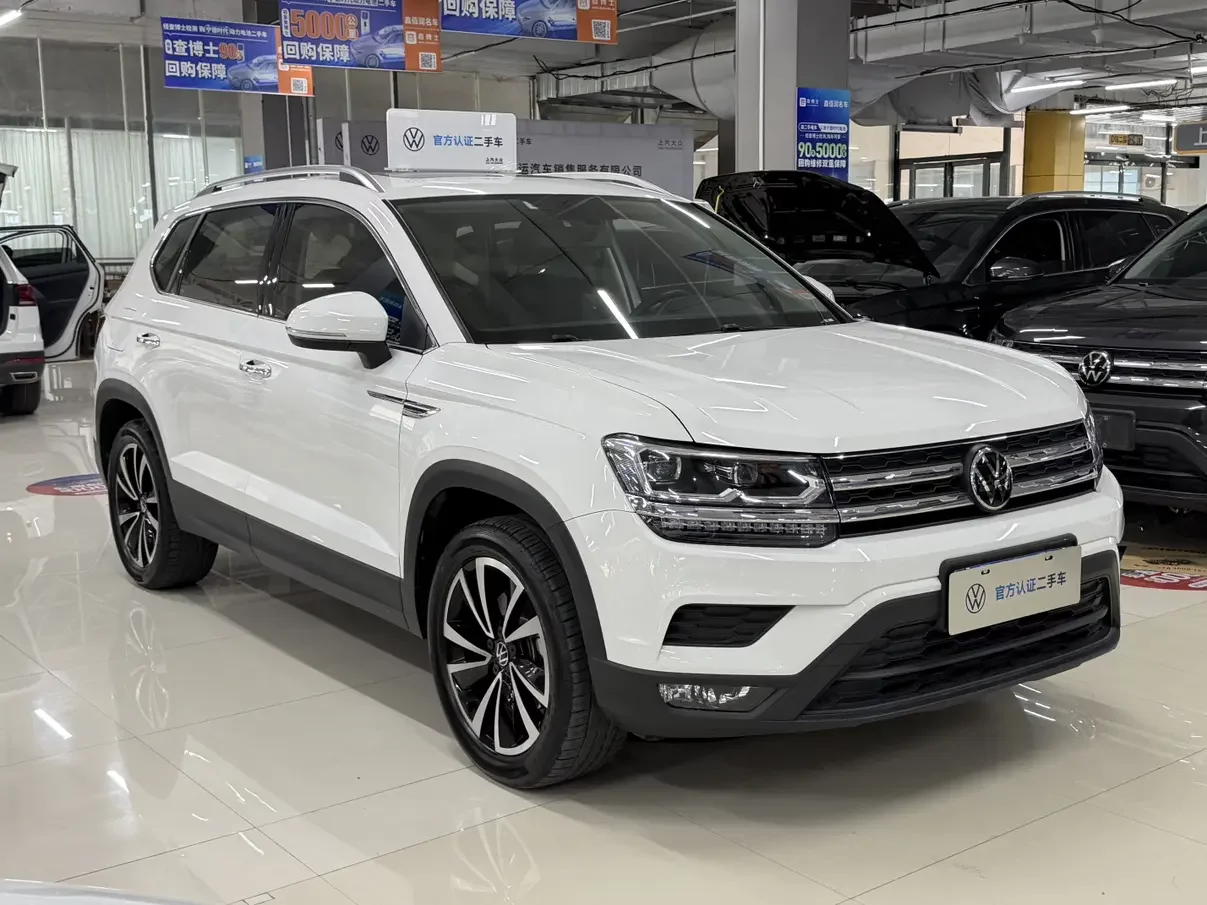 Volkswagen Tharu