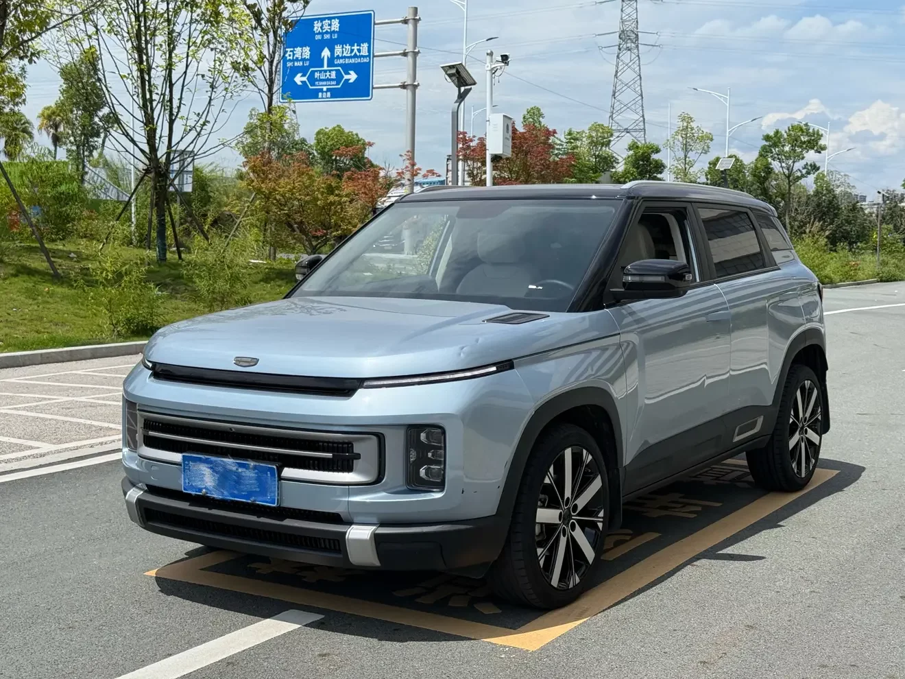 Geely ICON