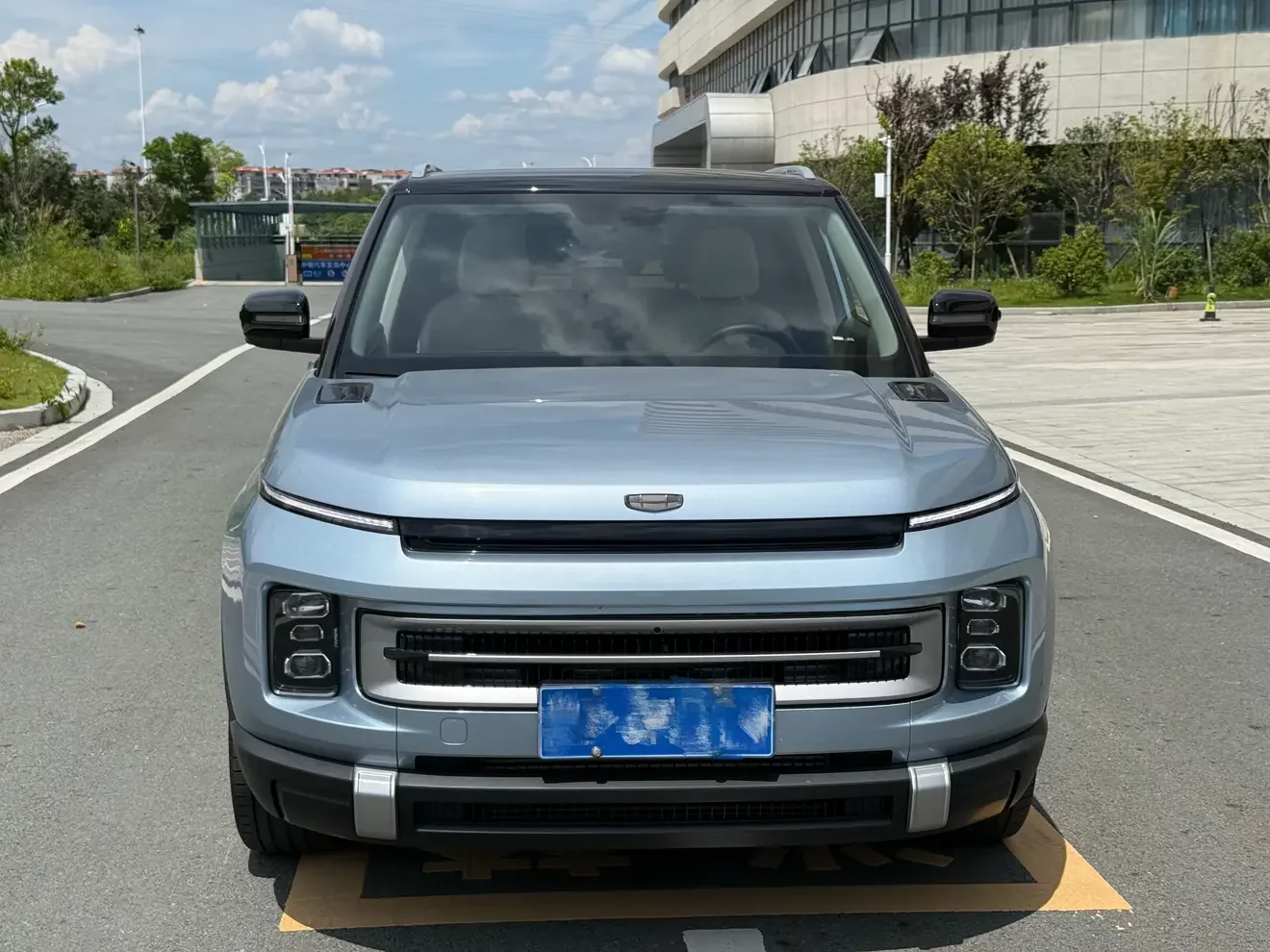 Geely ICON
