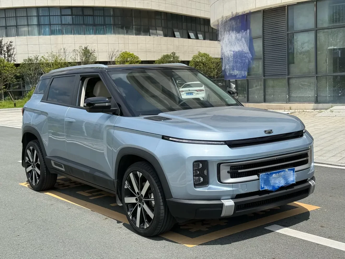 Geely ICON