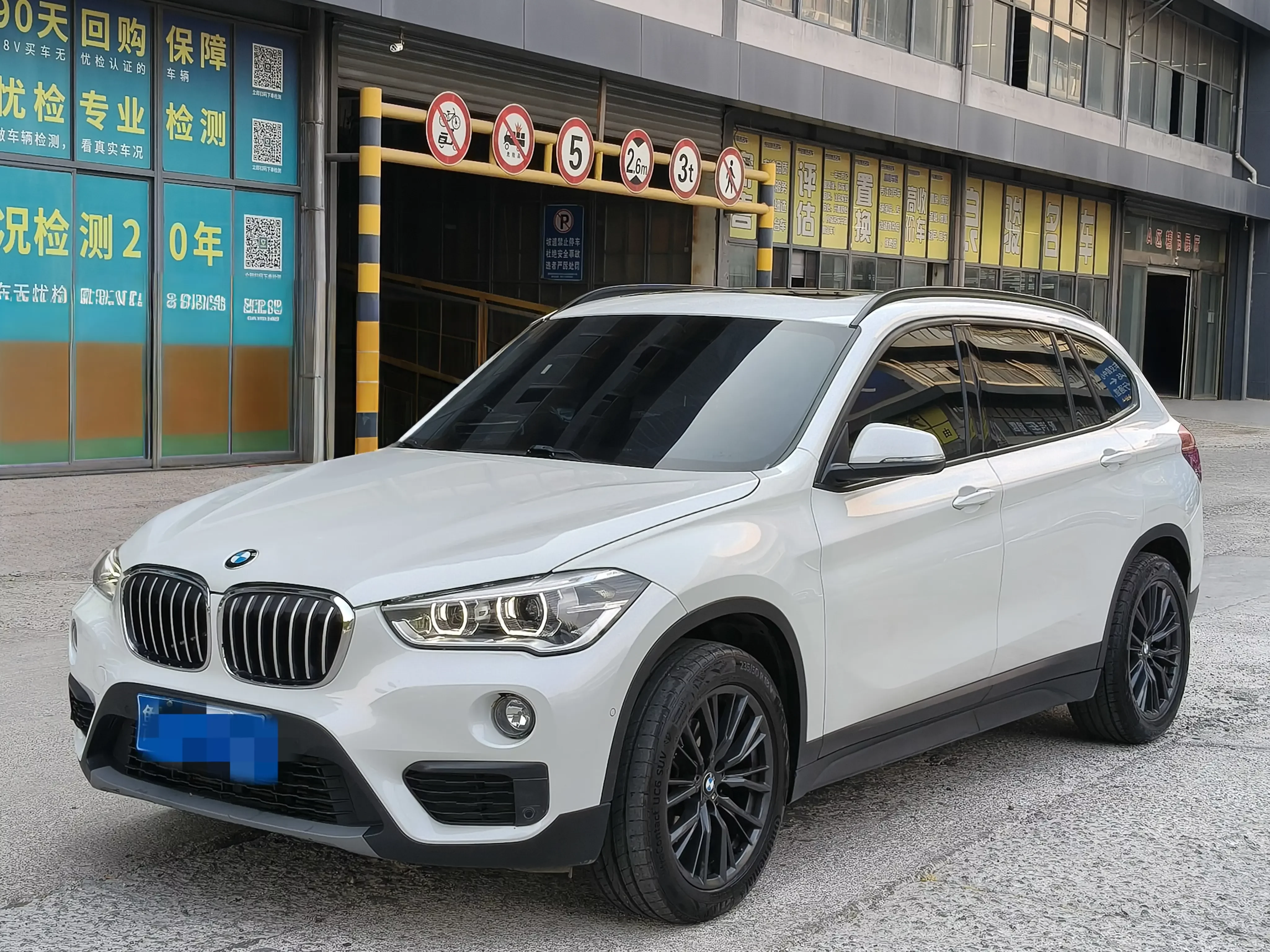 BMW X1