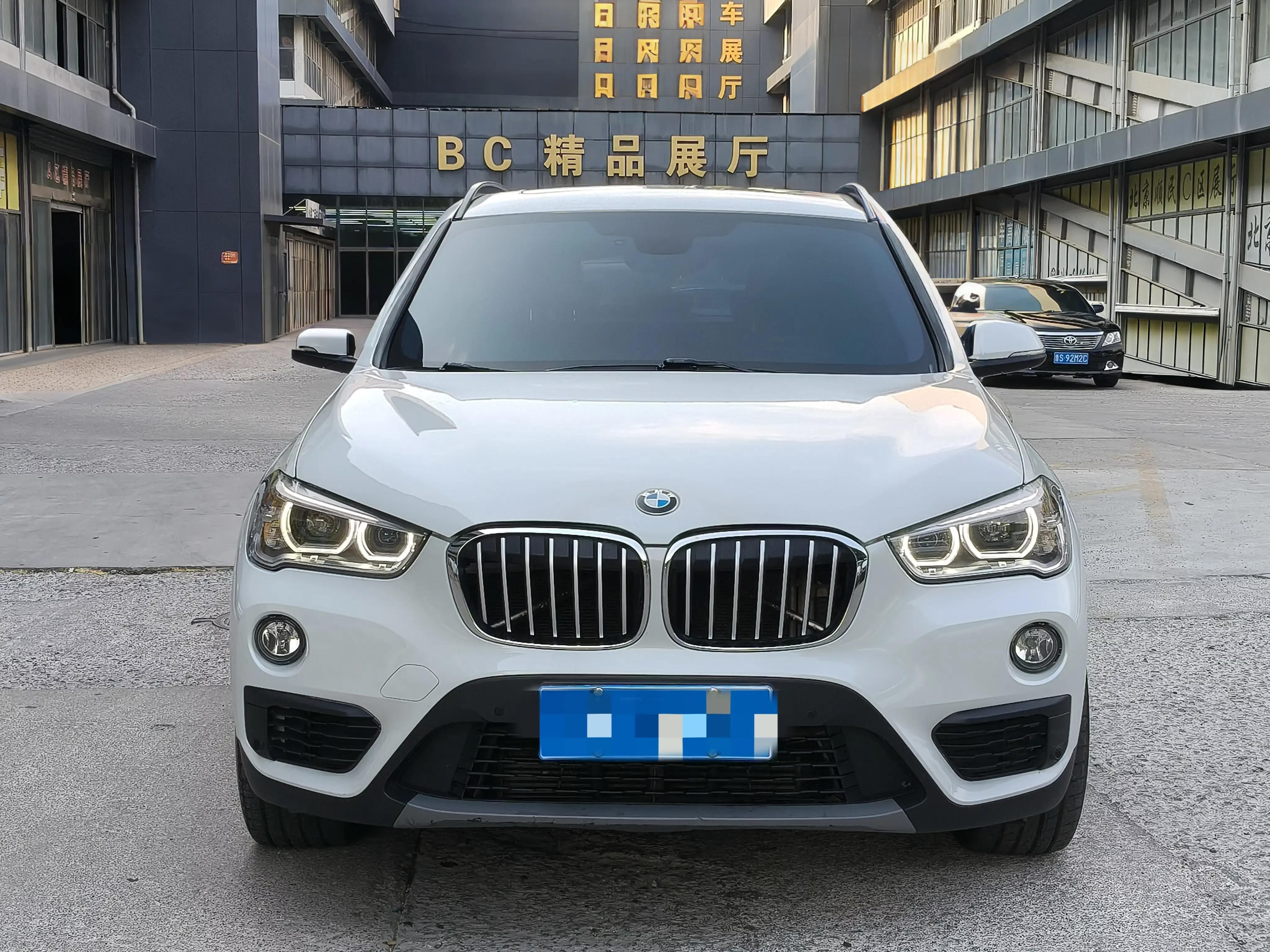 BMW X1