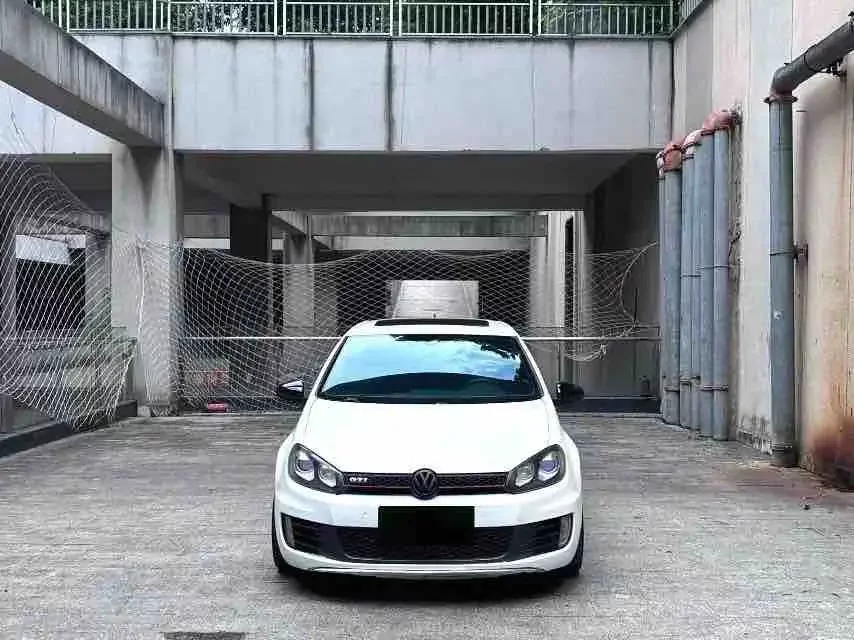 Volkswagen Golf GTI  из Китая