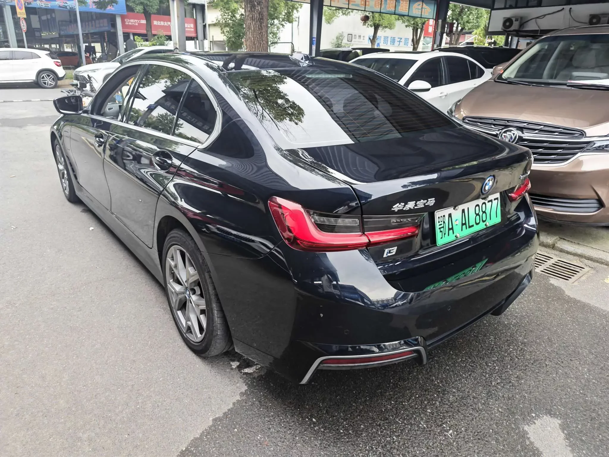 BMW i3