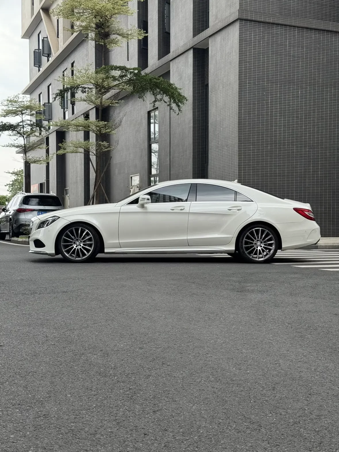 Mercedes-Benz CLS