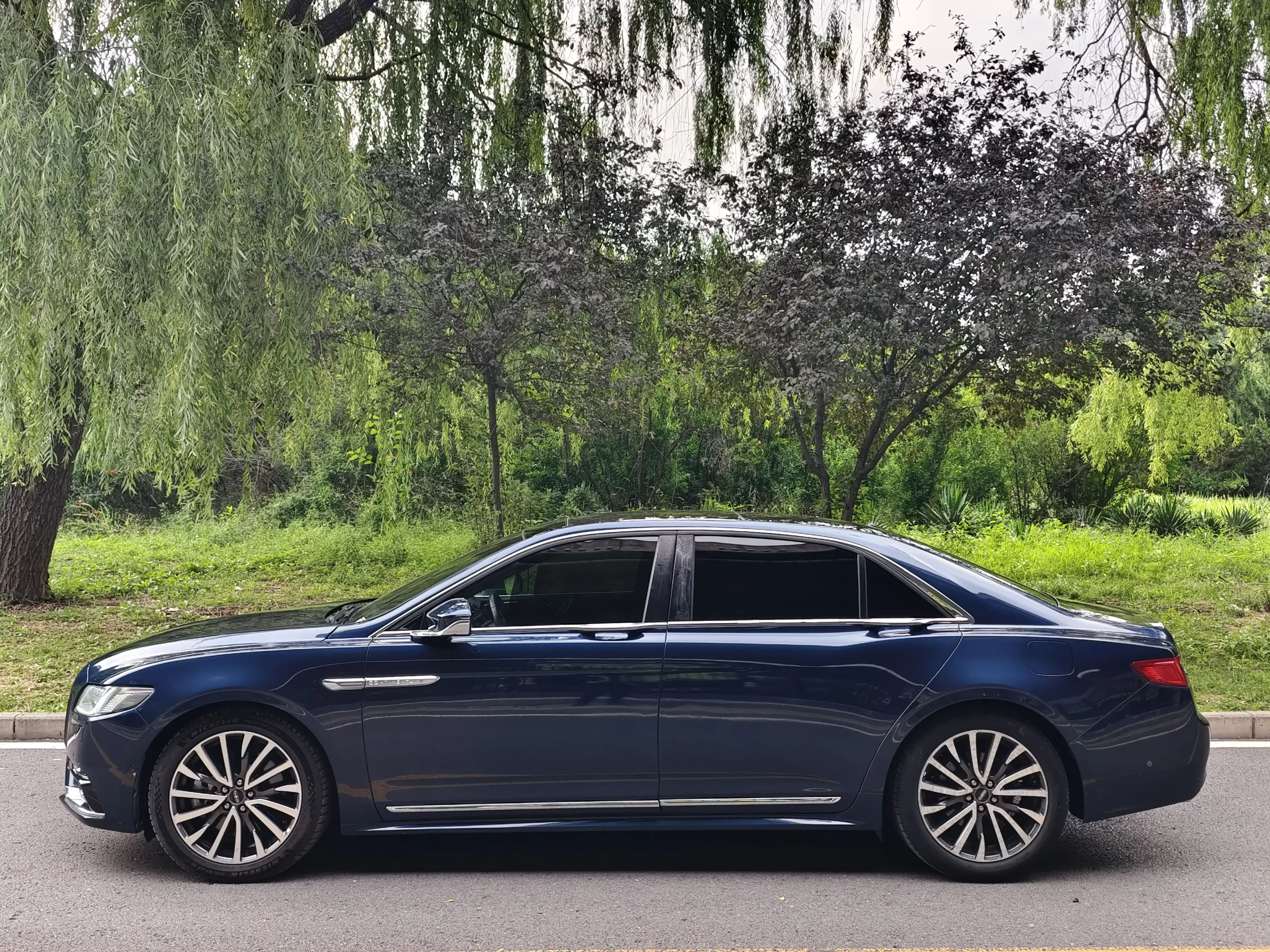 Lincoln Continental