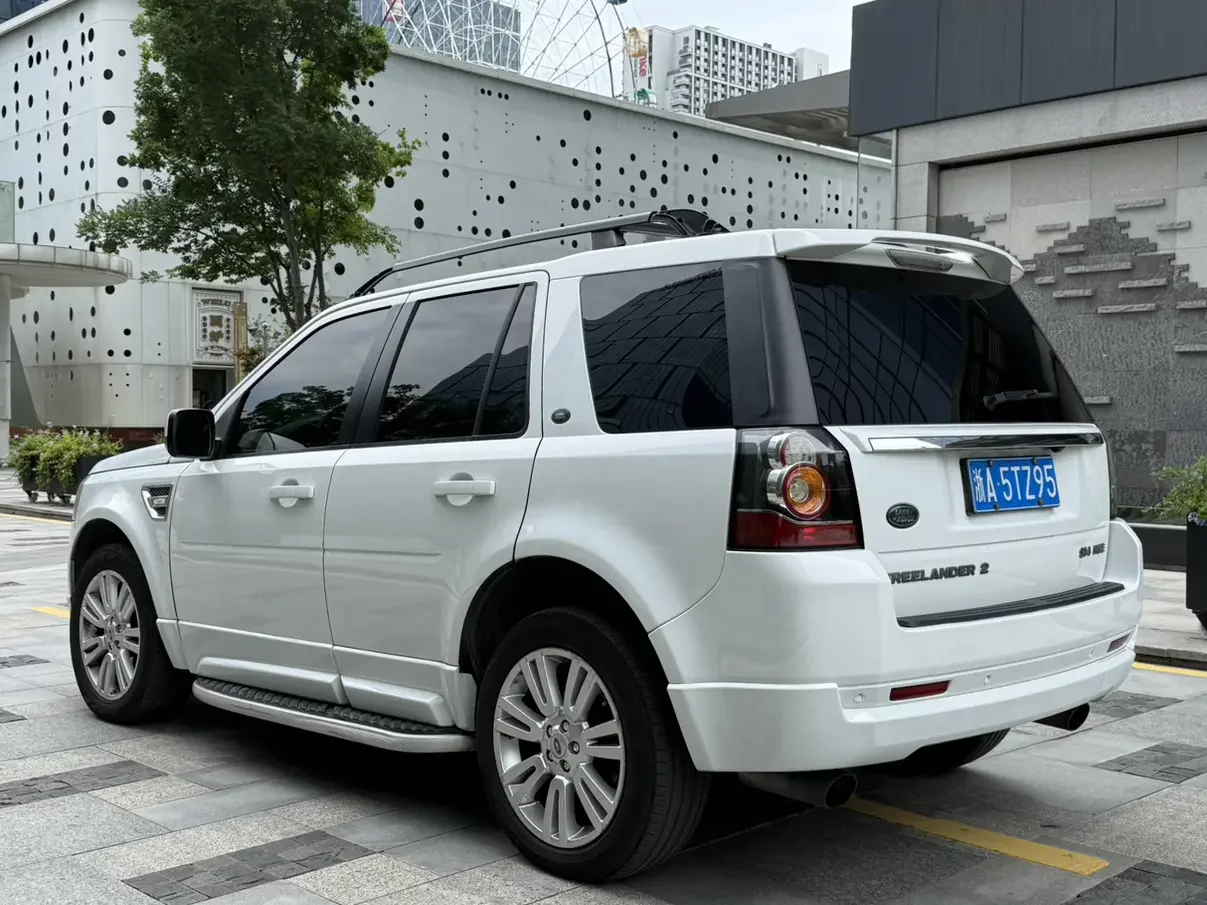 Land Rover Freelander 2