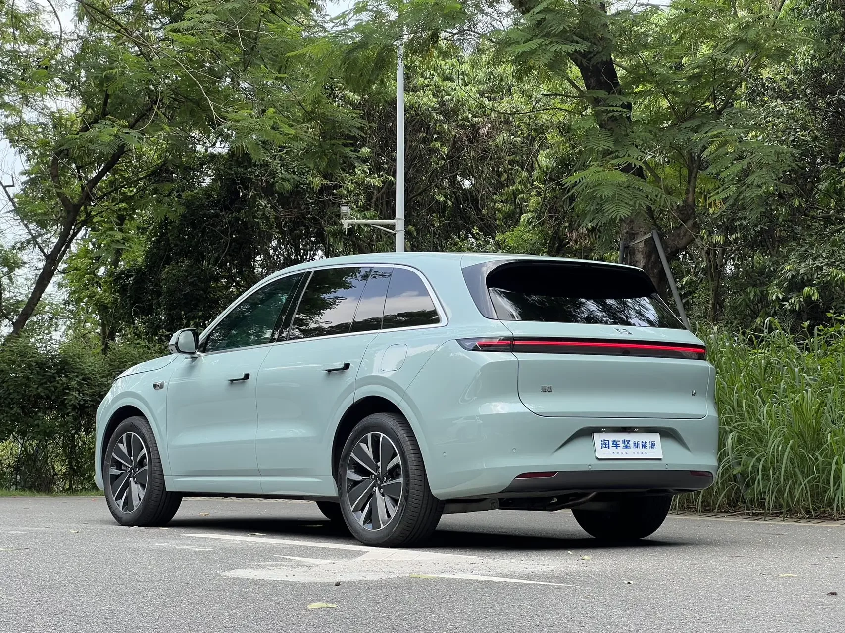 Lixiang L6