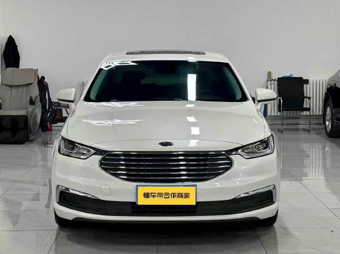 Ford Taurus
