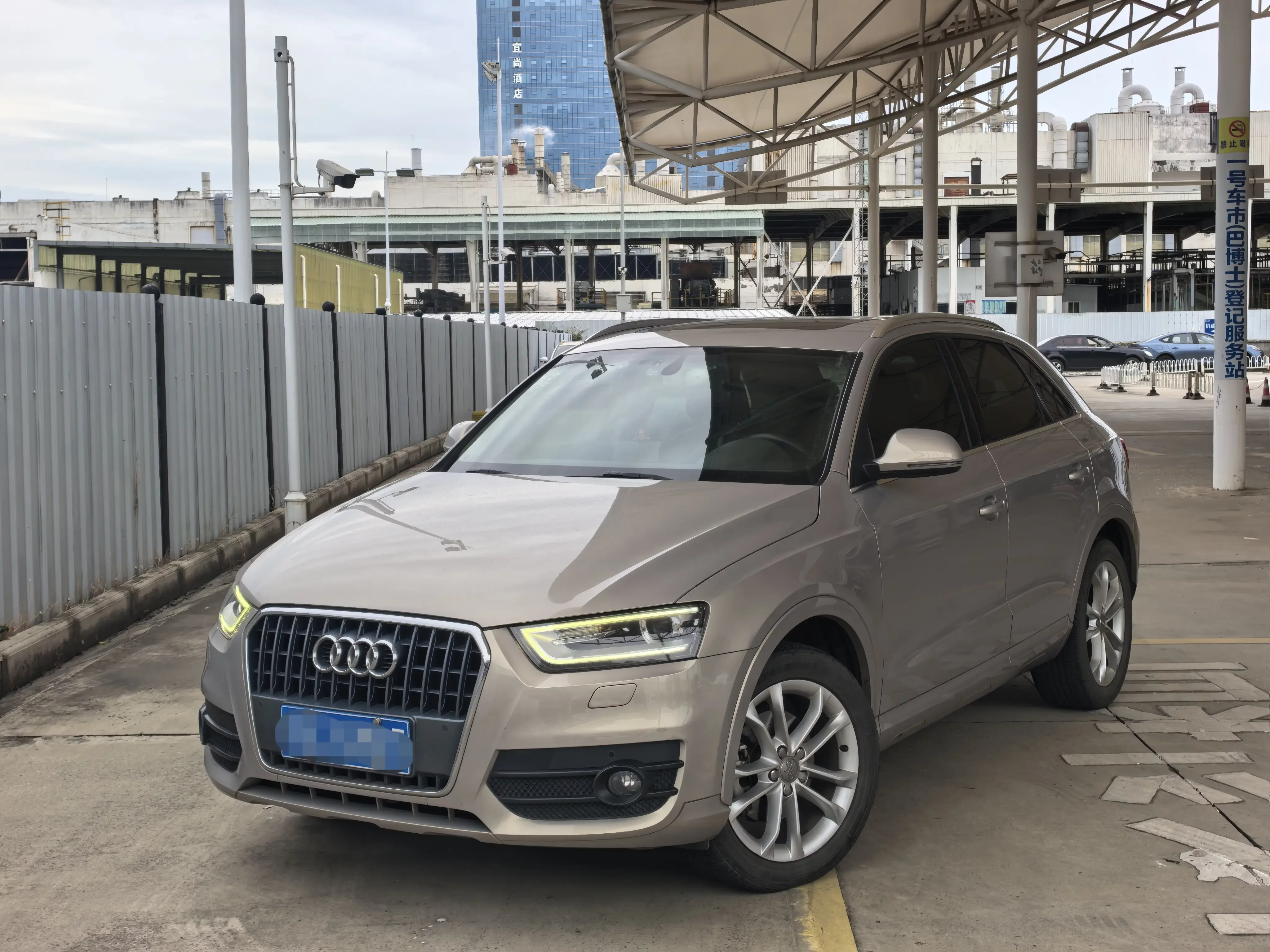 Audi Q3